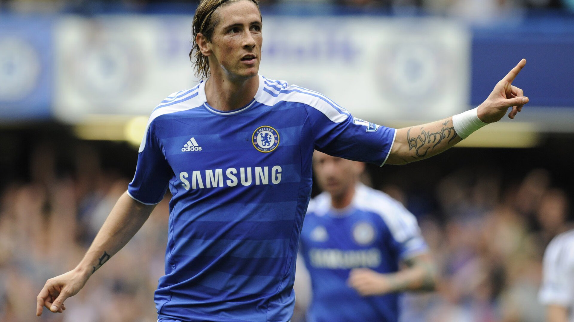 “尼古拉斯·桑特基的战术眼光与强劲脚法,带领阿根廷美洲狮队踏上新高峰”